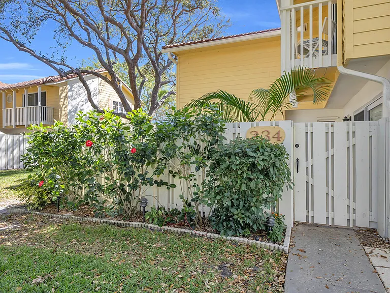 234 Seabreeze Cir — Photo 24