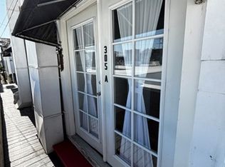 305 Marine Ave APT A, Newport Beach, CA 92662