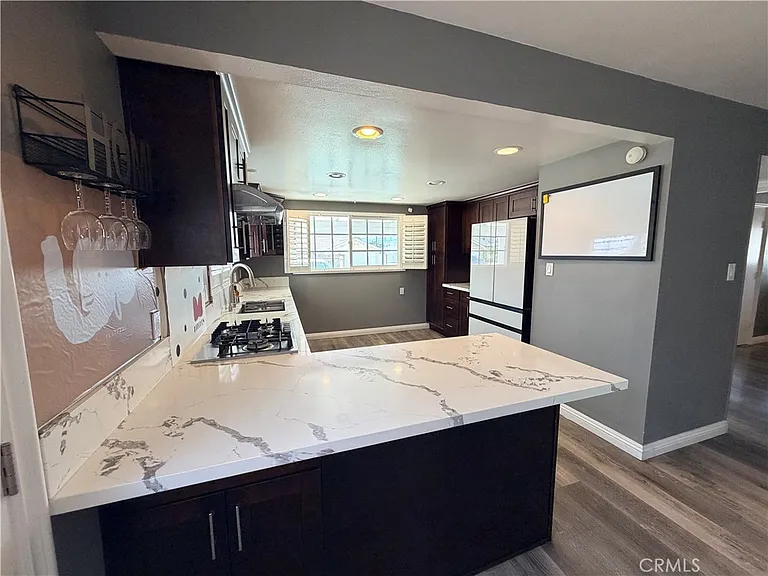 2139 W 160th St — Photo 2