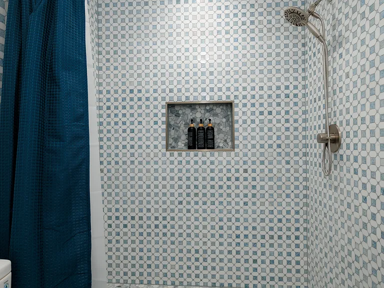 8312 S Harvard Blvd — Photo 16