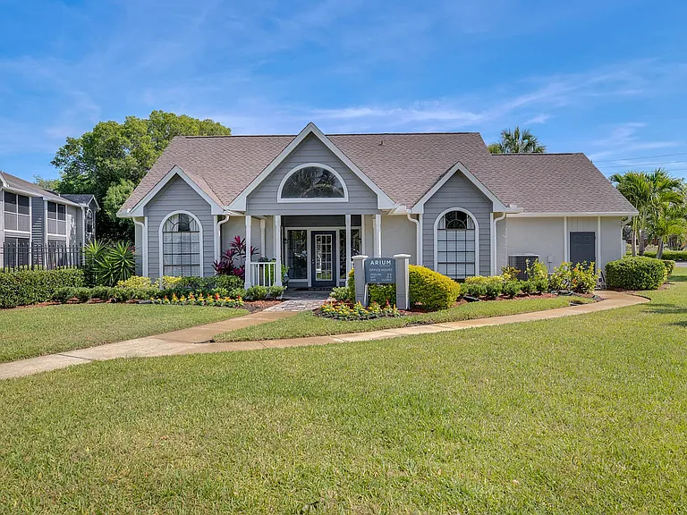 8500 Belcher Rd — Photo 14