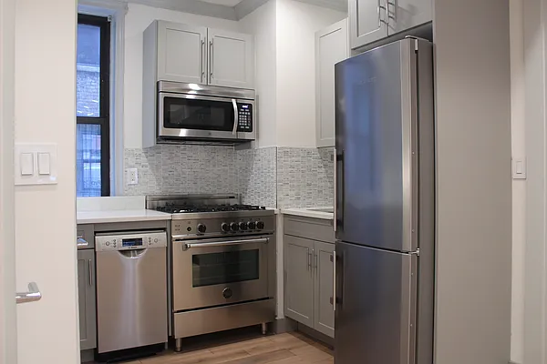 Rented by Vertical Real Estate LLC | media 1