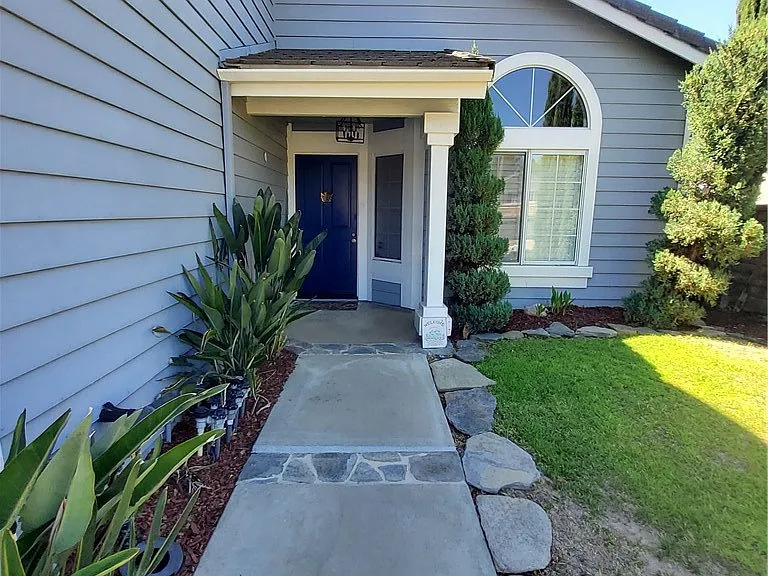 25540 Pembrook Pl — Photo 2