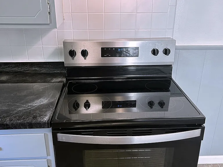 454 Hutton Ln #A — Photo 25