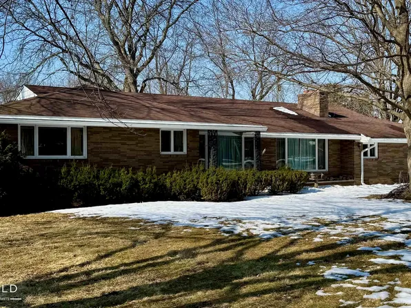 2145 N M 52, Owosso, MI 48867