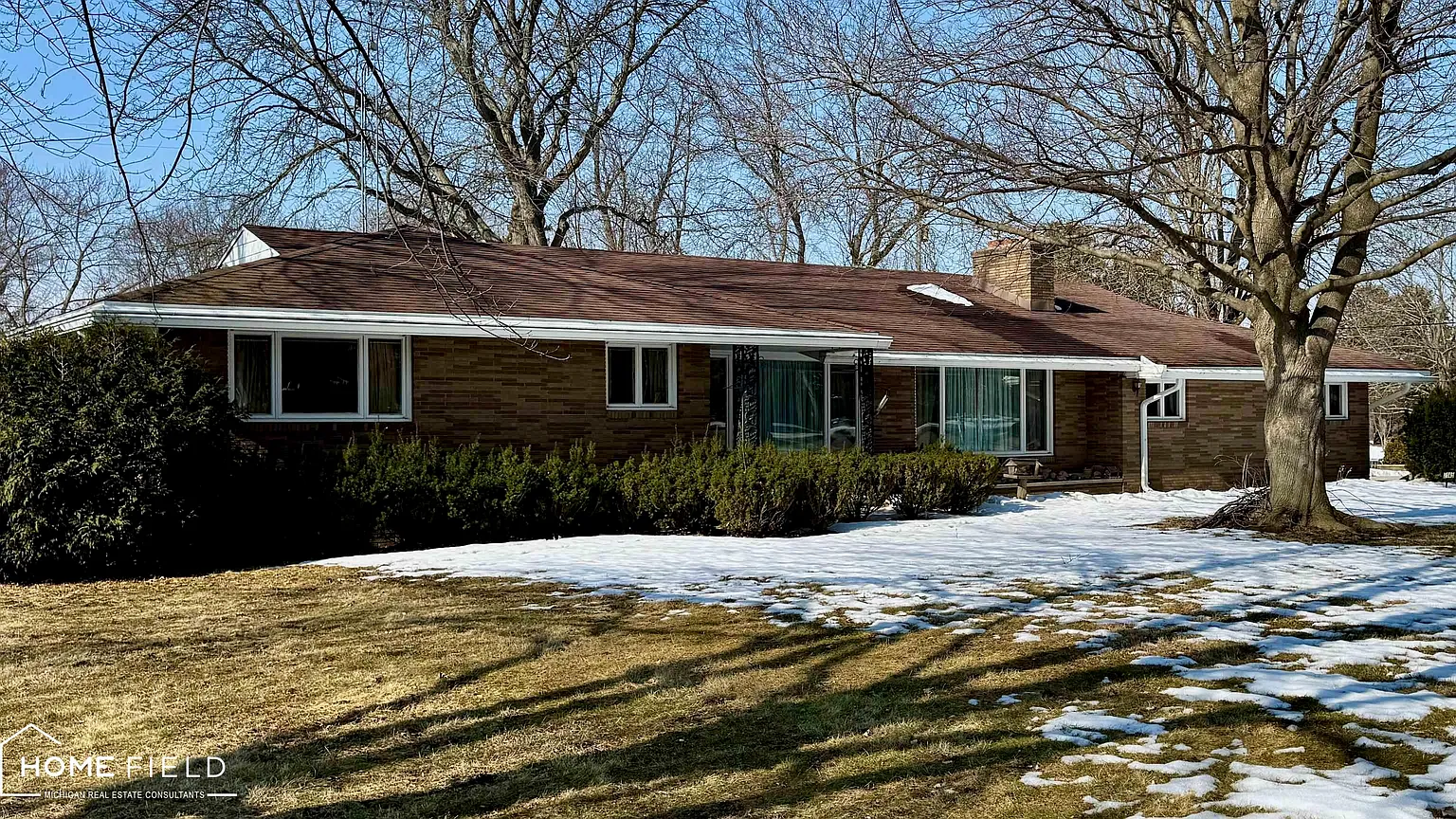 2145 N M 52 photo 1