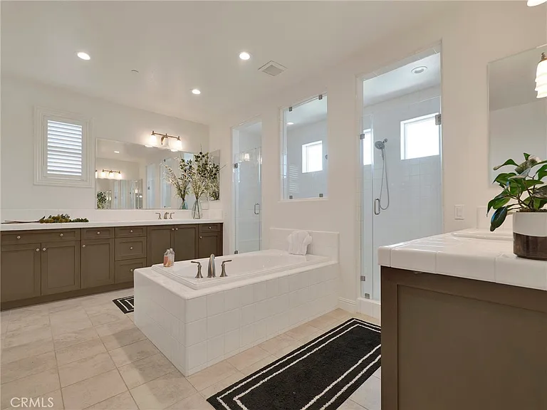 11911 Ancona Way — Photo 37