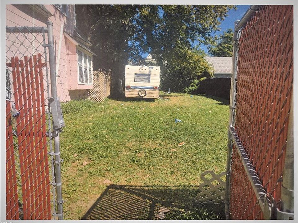 1st image of 3125 W 88th St
