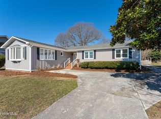 1966 Kings Landing Road, Hampstead, NC 28443