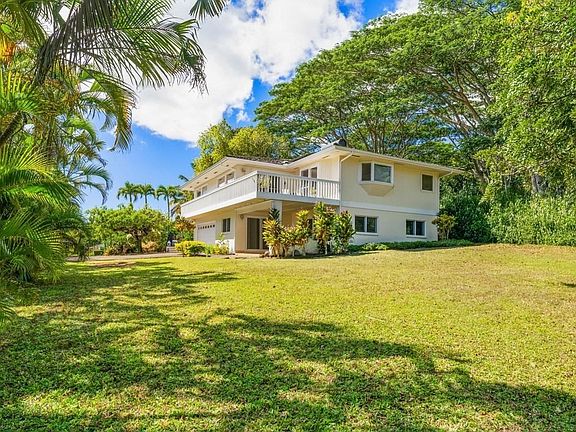 2nd image of 3262 Lopaka Pl