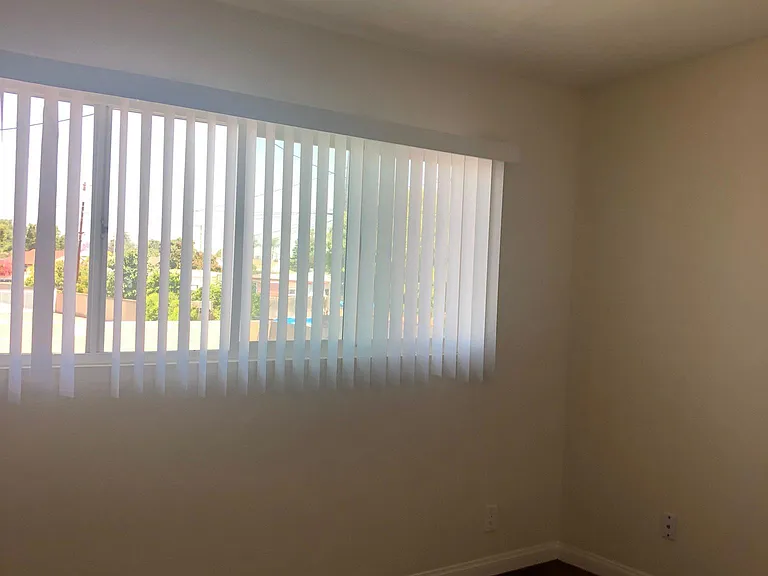 11821 Orange St — Photo 4