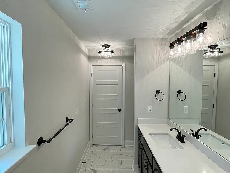 105 Biscayne Blvd — Photo 21