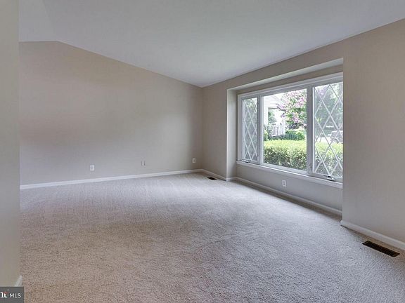 5th image of 10505 Cedar Creek Dr