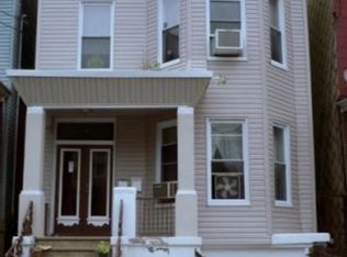 216 Oak St #1, Weehawken, NJ 07086