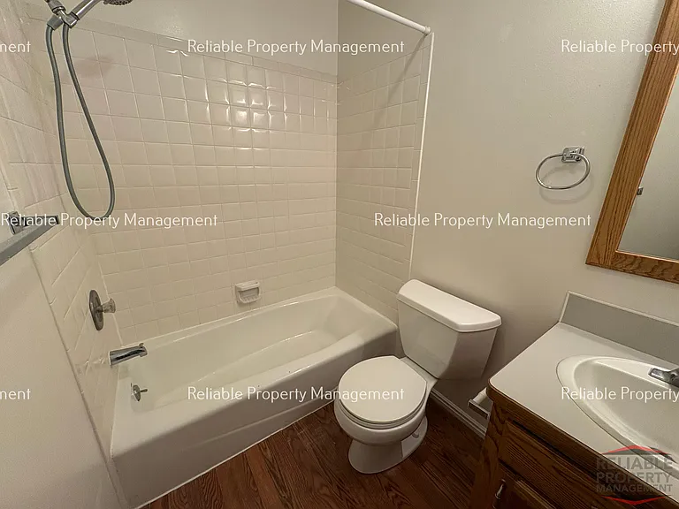 1322 Walstrom Ln — Photo 11
