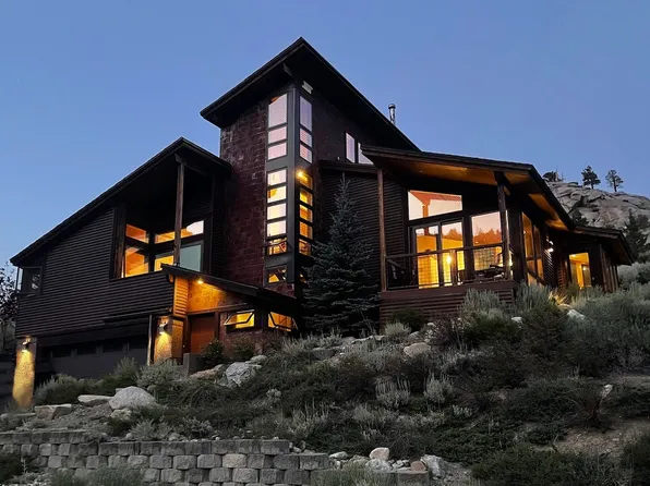 34 Highland Pl, June Lake, CA 93529