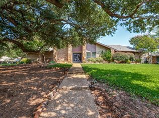 2016 Shadow Ridge Ct, Arlington, TX 76006