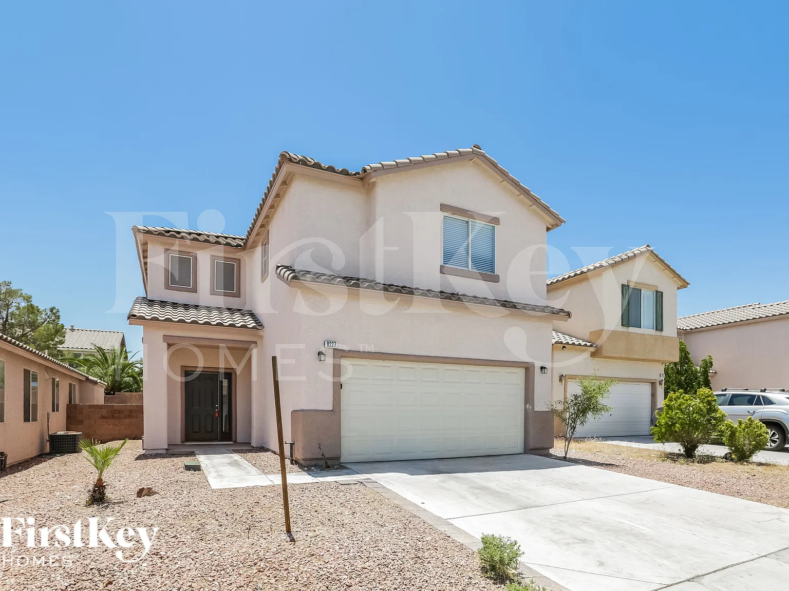 4 bed, 2.5 bath, 2045 sqft, $2,550 — Photo 2