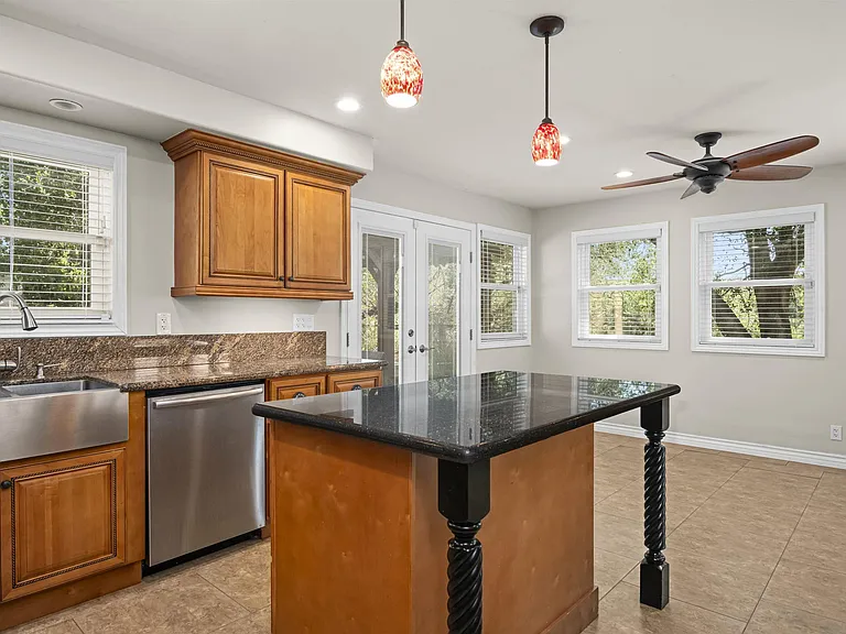 885 Eldorado Dr — Photo 11
