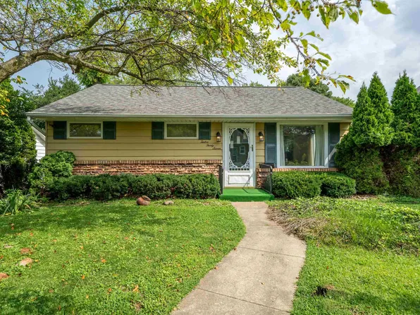 1237 E Melbourne Ave, Peoria, IL 61603