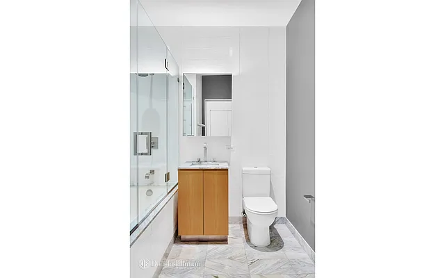 Sold by Douglas Elliman | media 27