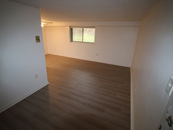 2nd image of 27608 Evergreen Run #8