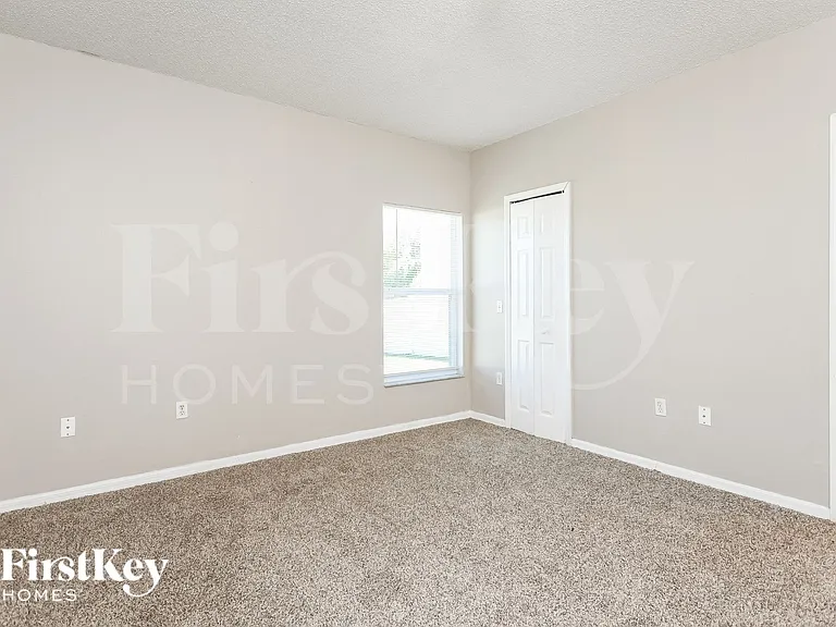 702 Cotulla Dr — Photo 9
