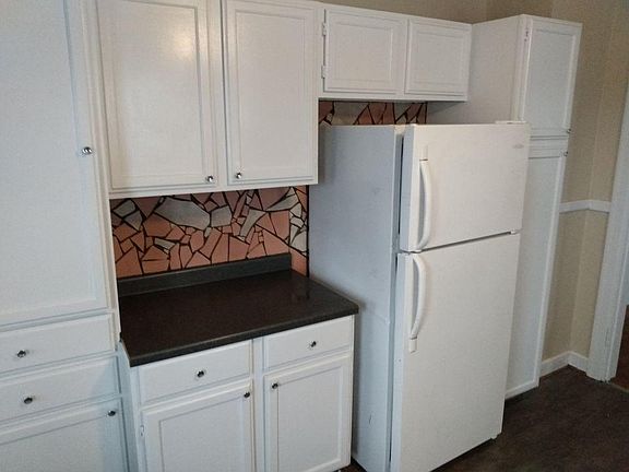 2nd image of 1037 Morehead Ave SE