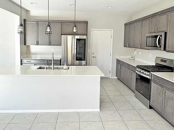 4th image of 5711 Sedona Springs St