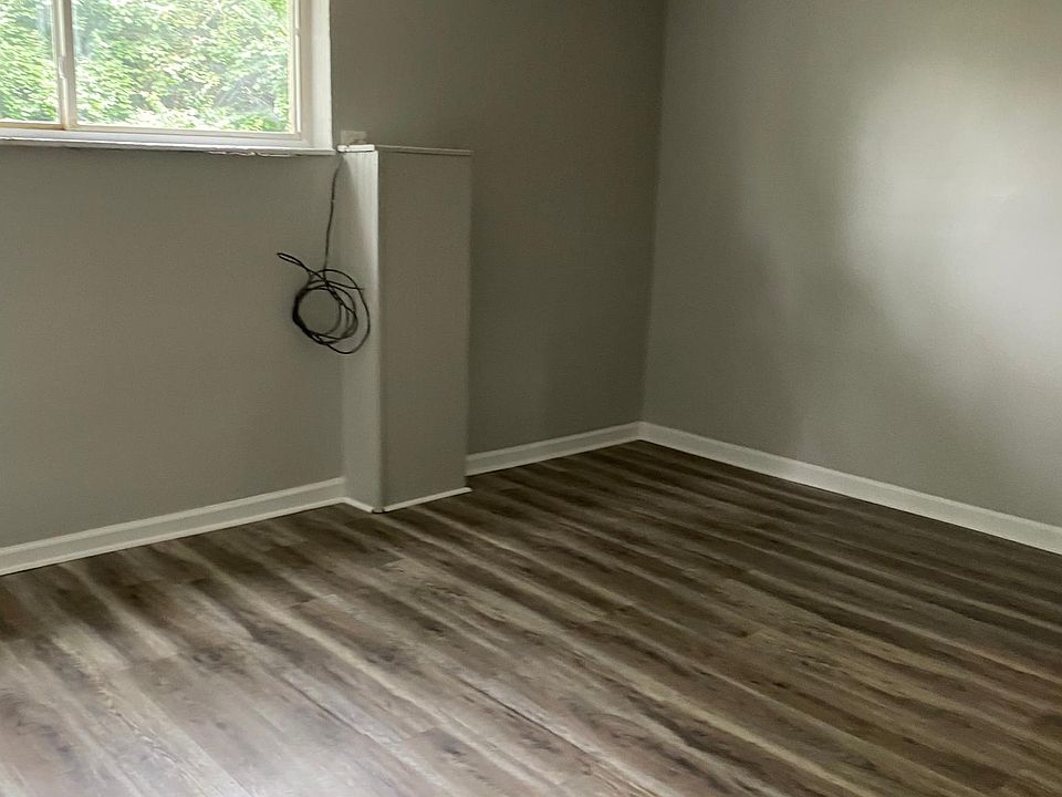 1st image of 3714 Noblitt Dr #2