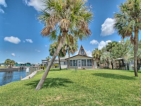 2nd image of 1039 Bay Cir