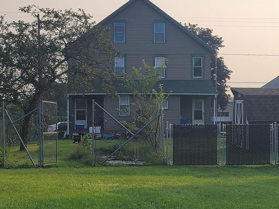 2nd image of 1916 Heights Rd #1918
