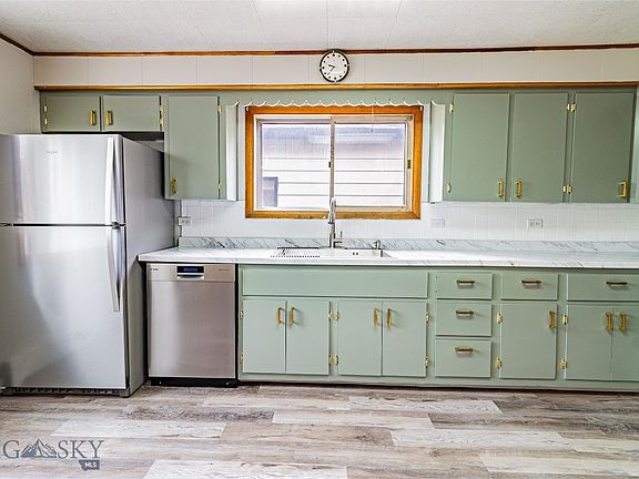 5th image of 1044 S Wyoming St