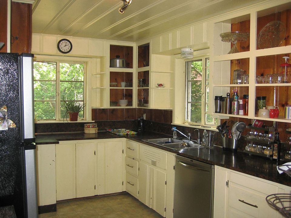 1st image of 1742 N Woodland Ave