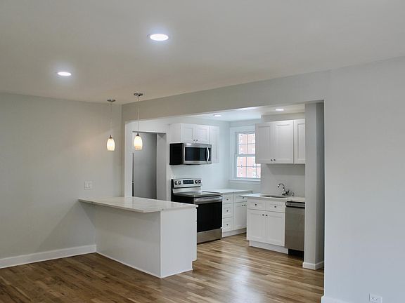 2nd image of 833 Summer St APT 3A