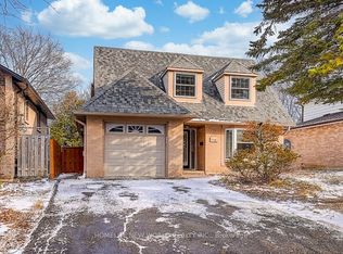 715 Irwin Cres, Newmarket, ON