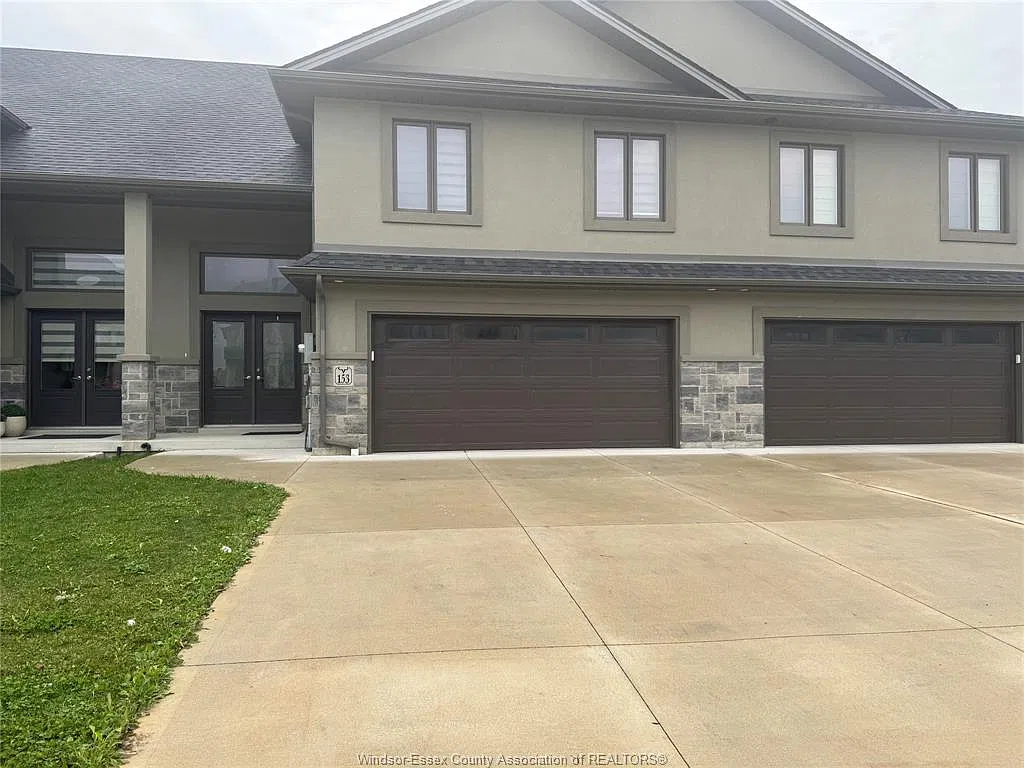 3 bed, 2.5 bath, $2,950 — Photo 1