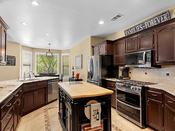 4th image of 2248 Drexel Way