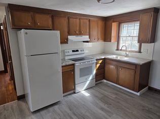 142 Tickle Rd #2E, Westport, MA 02790