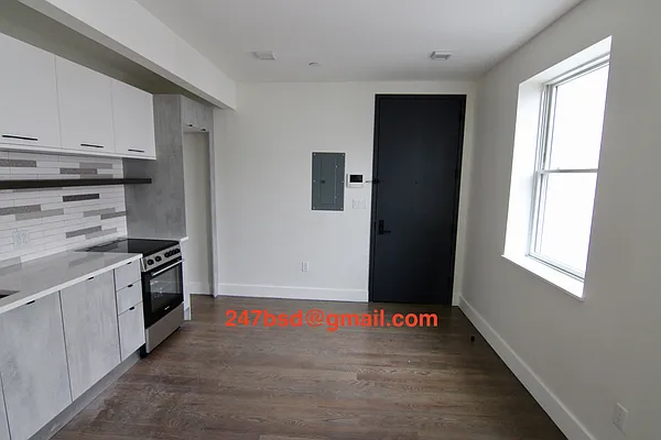 Rented by Lucky Apt Inc | media 68