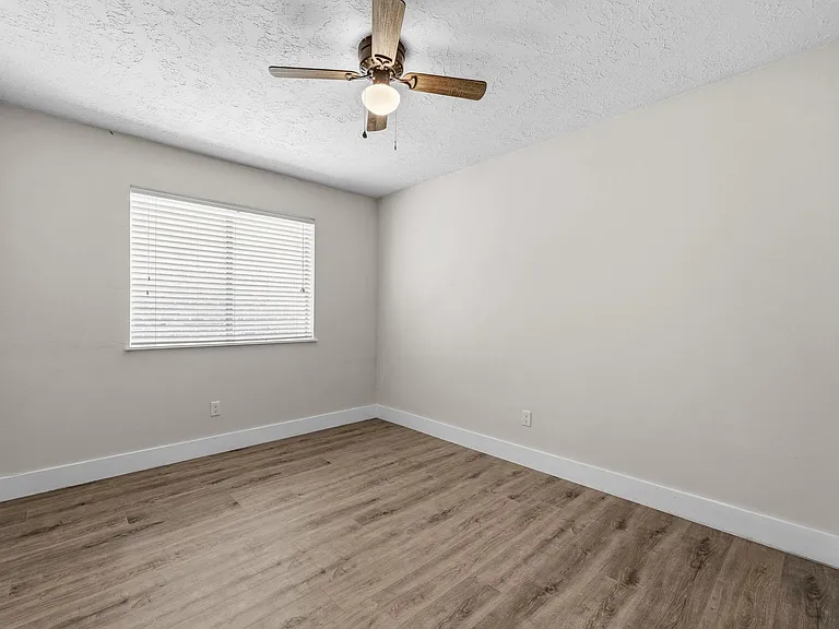 3535 Nutwood Ln — Photo 19