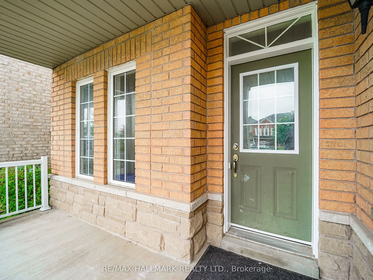 3 bed, $3,280 — Photo 4