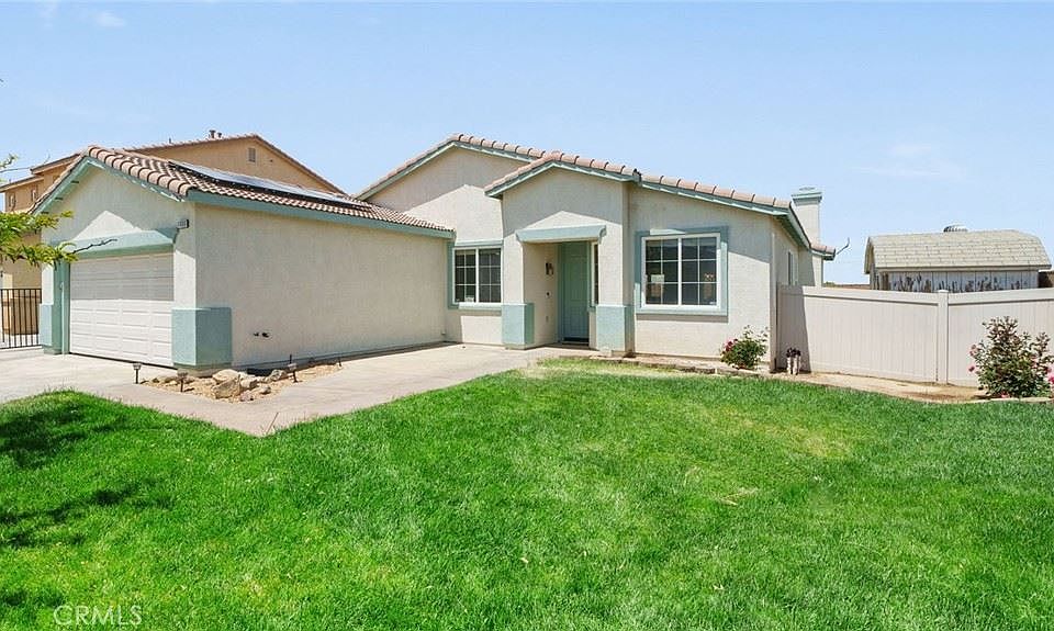 1st image of 11690 Desert Falls St