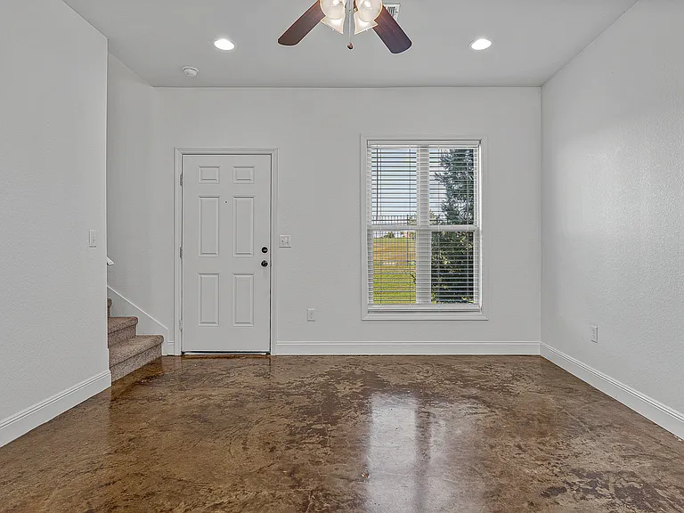 Living Room| 2 Bed 2.5 Bath | The Cabernet