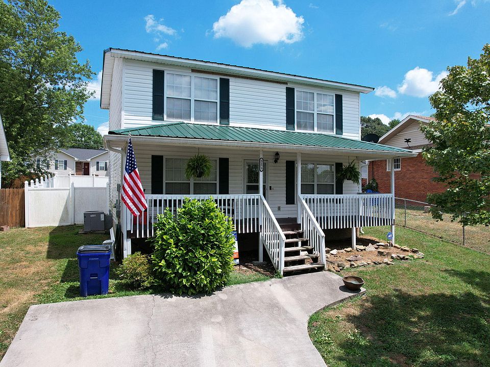 1st image of 3173 Holly Brook Cir NE