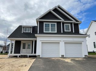 4 Maneta Dr, Saco, ME 04072