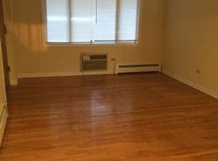 10720 S Ridgeland Ave APT 20, Worth, IL 60482