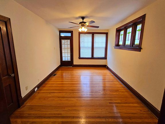4th image of 4974 Pernod Ave