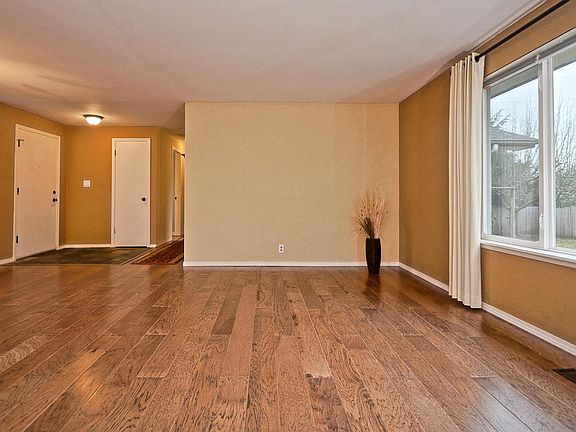 Gleaming Wood Floors with Ceramic Finish!  NO Scratches here ! 