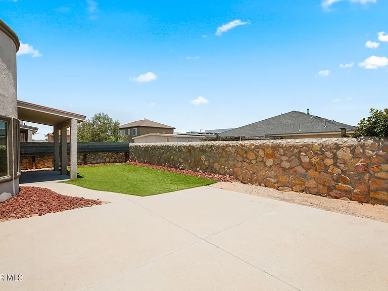 3138 Red Maple Dr — Photo 38